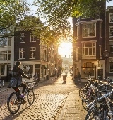 阿姆斯特丹必玩｜從運河豪宅騎🚲到博物館區，這才是城市正確打開方式