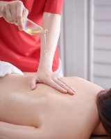 香港瑞吉SPA初體驗｜療愈感爆棚！泳池酒吧隱藏彩蛋💫