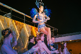 芭提雅海上狂歡新地標!海天盛筵男模海上餐廳全揭秘