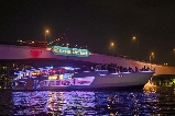 坐曼谷 “微笑號” 遊船，在湄南河上看璀璨夜景啦