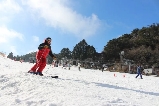【關西滑雪終極攻略】大阪出發4大滑雪場推薦：琵琶湖絕景×六甲山親子樂園！