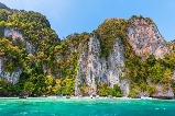 泰國皮皮島：從懸崖藍海到沙灘盛宴，這份行程讓你玩透海島