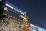 曼谷CentralWorld迪士尼聖誕樹亮燈！28米童話巨樹開啟魔法聖誕季