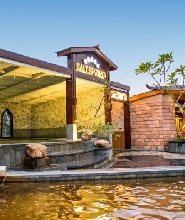 珠海御溫泉渡假村2天1晚雙人泰式按摩套票（早餐+廟會晚餐+溫泉+泰式按摩+下午茶+單車煙花遊戲券）