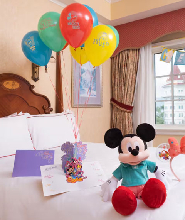 香港迪士尼樂園酒店家庭住宿套票(房+2大1小迪士尼2日票)