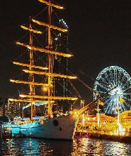 曼谷白蘭花號夜遊湄南河+自助晚餐（Asiatique河畔夜市)