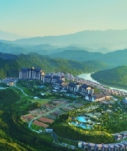 清遠佛岡勤天熹樂谷溫泉度假酒店別墅套票（自助早餐+無限次溫泉+無動力樂園+藝術空間+影劇院電影票+2池水）