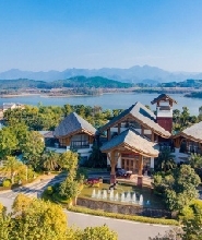 清遠英德寶墩湖湖山溫泉度假村親子套票（早+溫泉+山泉水泳道+無限次戶外噴射水槍）