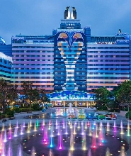 珠海長隆企鵝酒店4天3晚三人套票(住宿+海洋王國+飛船樂園+長隆秀+自助晚餐)