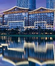 廣州融創花間堂悅雪酒店2天1晚雙人套票(原堇山酒店+早餐+融創初級滑雪票）