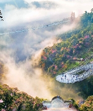 清遠古龍峽雲天玻霸