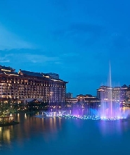 廣州融創施柏閣大觀酒店2天1晚雙人套票(酒店+早餐+融創雪世界高級不限時滑雪）