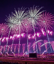 【2026大阪/京都出發】京都藝術花火秀：參拜三千院・漫步嵐山＋美味時令自助午餐一日遊