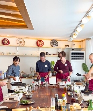 首爾傳統市場健行之旅和OME烹飪實驗室課程的韓國美食烹飪