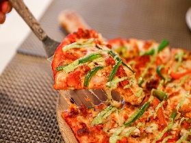 香港廟街夜市嘗盡國際美食