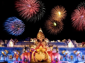 泰國鄭王廟燈光新年倒數