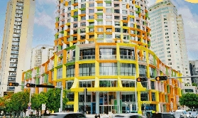 來深圳婦兒大廈的多巴胺色彩王國吧！