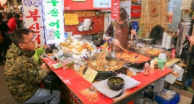 首爾廣藏市場美食挑戰｜10+道經典味！集章拿紀念品超讚🤩