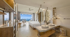 惠州雙月灣實測｜選對房型躺看日出！日出鹽晶酒店避坑指南