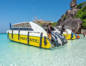 一起來體驗小黃號布吉島斯米蘭快艇浮潛一日遊吧！