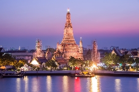 湄南河遊船海鮮自助——美食與文化的完美融合