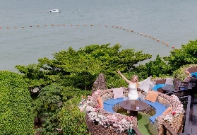 芭堤雅美人魚餐廳實測｜3個座位選哪個？避坑指南看這篇✨