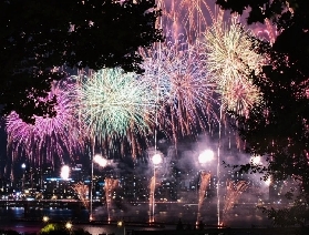 釜山出發｜2025韓國浦項國際煙火節全攻略：赴一場海天之間的璀璨之約