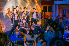 芭堤雅東方公主號全攻略｜海天盛筵男模海上餐廳三樓體驗，300 人遊輪夜宴 + VIP 座預訂