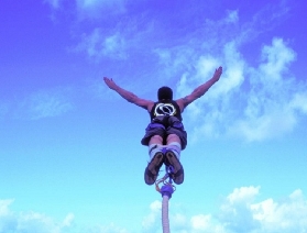 新加坡AJ Hackett聖淘沙蹦極跳中心遊玩攻略，刺激到尖叫！