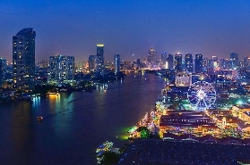 曼谷必體驗 | 夜遊湄南河，邂逅璀璨夜色