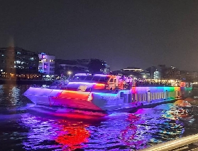 湄南河夜遊新體驗：法拉雅號清真遊輪點亮曼谷璀璨之夜