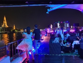 假期必沖！曼谷湄南河夜遊，尊榮號帶你嘆盡夜色繁華