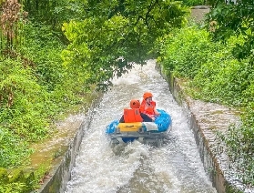 夏日狂想！惠州雷公峽漂流，144　元解鎖森林隧道濕身派對，20℃清涼直降