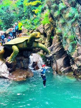 2025清遠玄真漂流全攻略！夏日避暑首選，門票優惠+刺激玩法壹網打盡