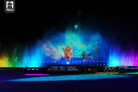 清邁夜間動物園的音樂噴泉表演，也太夢幻了吧！