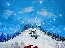 2025深圳滑雪場推薦——阿爾卑斯冰雪世界，夏日避暑好去處