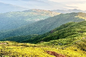 梅州銅鼓峰全攻略｜港澳朋友必看：交通+住宿+日出+美食，一篇搞定