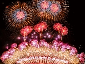 不用再錯過啦！日本下半年花火大會攻略收好，東京出發2小時就拿下！