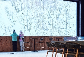 札幌國際滑雪場休息站：Lounge THE 6——纜車露臺、和風美食全攻略（附菜單）