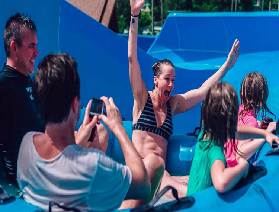 泰國布吉島熱帶風暴水上樂園：15 米 Boomerango + 親子林屋探秘，全家避暑好去處！