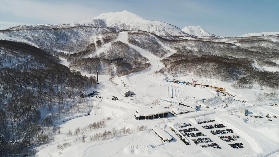 26年二世古花園滑雪場（Hanazono）全攻略：高端度假的粉雪秘境指南