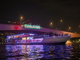 曼谷夜遊新地標！微笑號湄南河巡航：品國際自助、賞兩岸星光，豪華遊船帶你解鎖浪漫夜