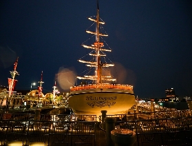 曼谷復古帆船餐廳！湄南河夕陽 + 全餐體驗，浪漫約會提前鎖定