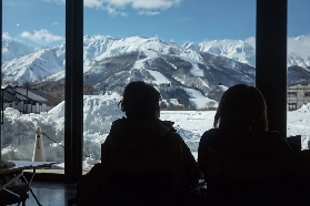 2026日本白馬滑雪終極攻略：從雪場選擇到吃住玩全指南