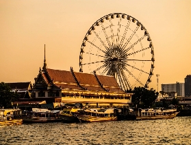 曼谷自由行地標必沖！亞洲天際摩天輪：沈浸式賞城景、湄南河風光