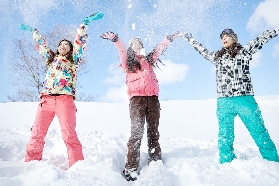 日本奧伊吹滑雪攻略：空手出發暢滑關西粉雪！