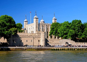 倫敦塔實測｜王冠珠寶+烏鴉+血腥歷史！預訂前必看3個坑✨