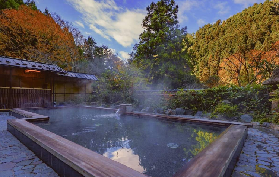 誰懂啊！京都挖到神仙溫泉！人少景美還對刺青黨友好