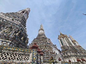 曼谷鄭王廟｜實測5個隱藏亮點+夕陽拍照技巧📸泰國王家寺廟超讚