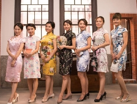 臺北大稻埕旗袍體驗｜預訂+選品攻略！超抵玩又出片📸